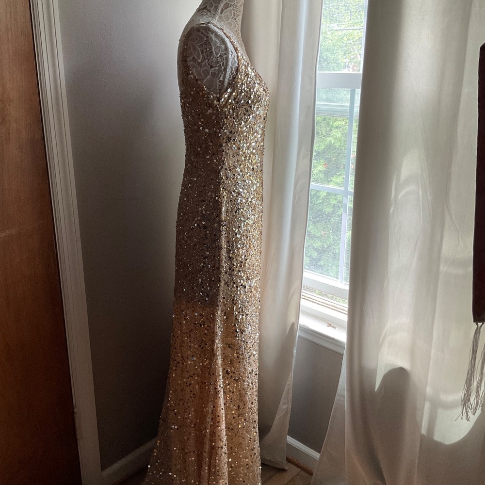 MacDuggal - Picture 8 of 9